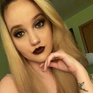 Meet your Posher, Madeline